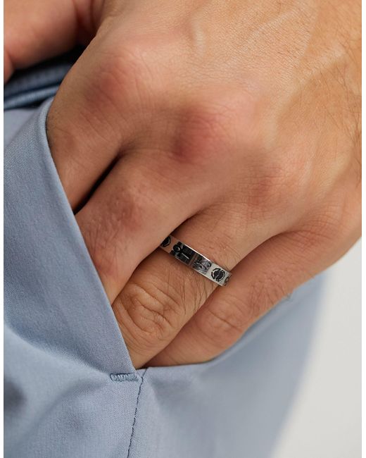 Bague en acier inoxydable résistant à l'eau avec symboles égyptiens ASOS  pour homme en coloris Bleu | Lyst