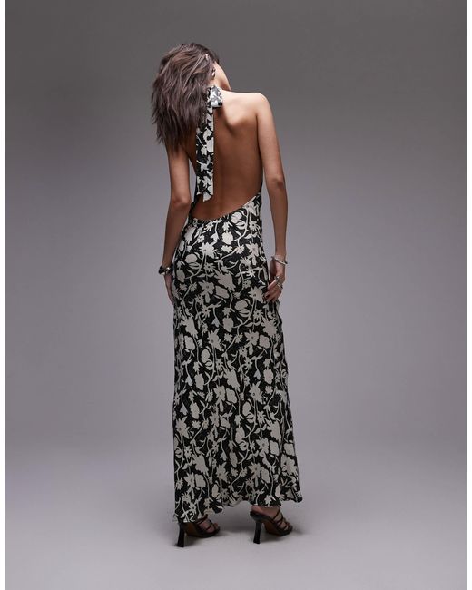 Robe longue en satin à col montant bénitier et dos nu - imprimé fleurs TOPSHOP en coloris Gray