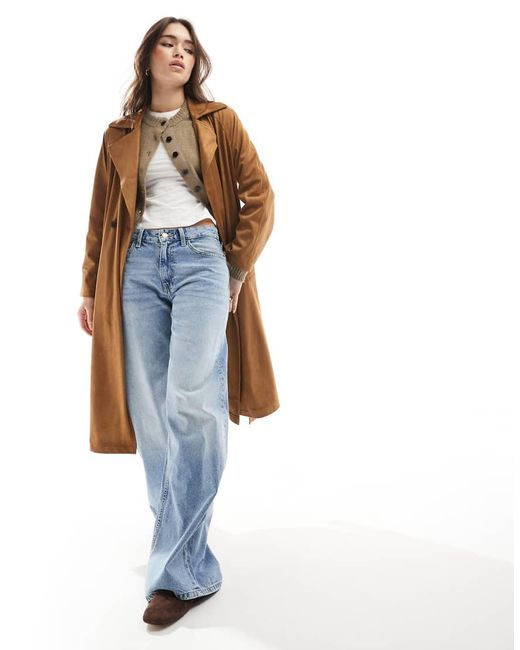 Trench Color Cammello di Stradivarius in Blue