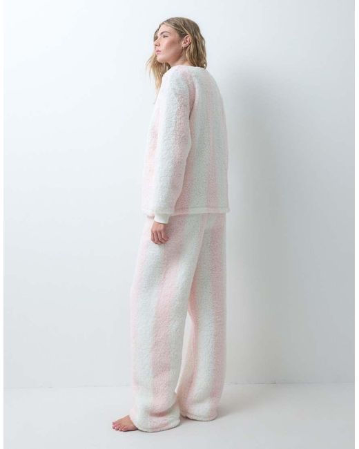 Loungeable White Cosy snuggle Lounge Set