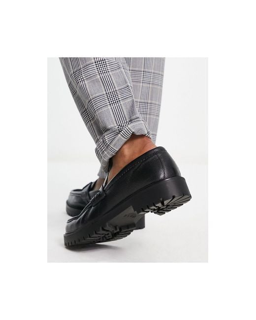 Walk London Sean Chunky Tassel Loafers in Black for Men |