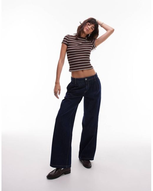 T-shirt crop top texturé à encolure bateau côtelée et rayures - marron et crème ASOS en coloris Red