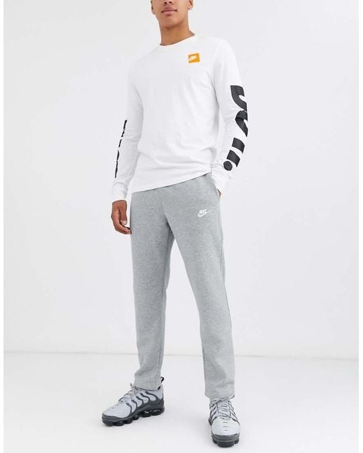 nike club fleece straight fit joggers