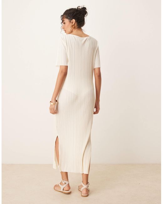 Y.A.S Natural Plisse T-Shirt Maxi Dress