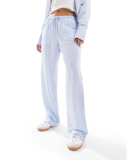 Pantalon d'ensemble ample et avec cordon Bershka en coloris White