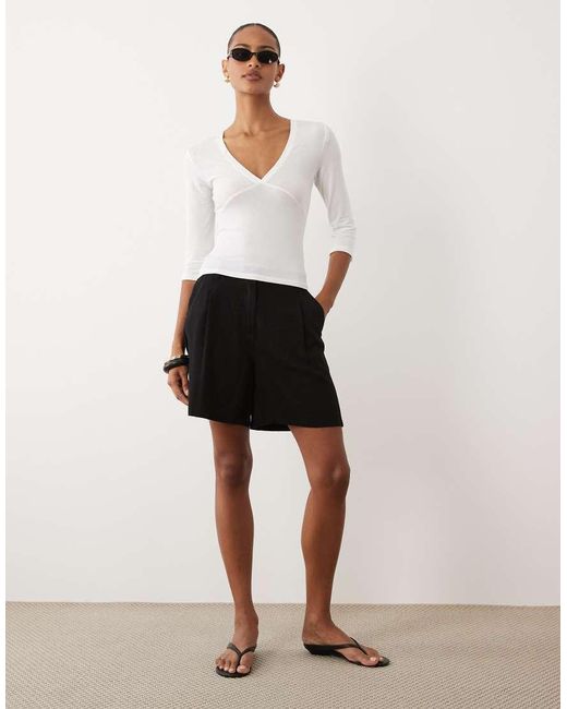 Gina Tricot White Deep V-neck 3/4 Sleeve Top