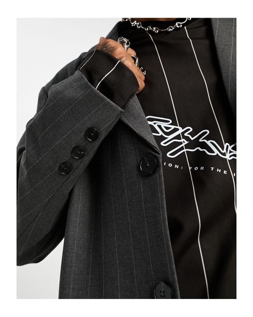 Unisex - blazer sartoriale taglio lungo grigio gessato di Collusion in Black