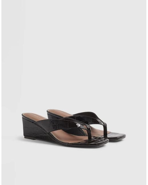 River Island White Weave Toe Thong Croc Wedges