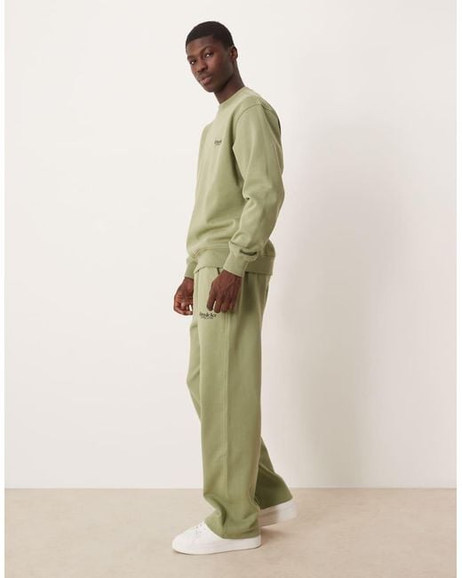 Alma de Ace Green Sporting Goods Sweatpants for men