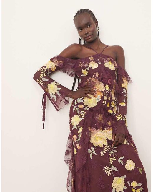 ARRANGE Geborduurde Maxi Jurk Met Kant, Halternek, Blote Schouders En Ruches in het Pink