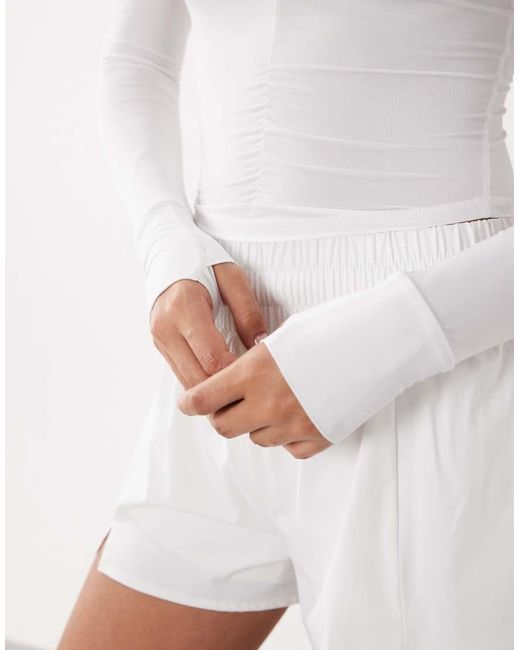 4505 White Lightweight Active Ruched Front Long Sleeve Running Top