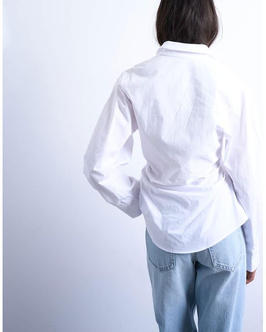 Chemise à manches longues et taille cintrée TOPSHOP en coloris White