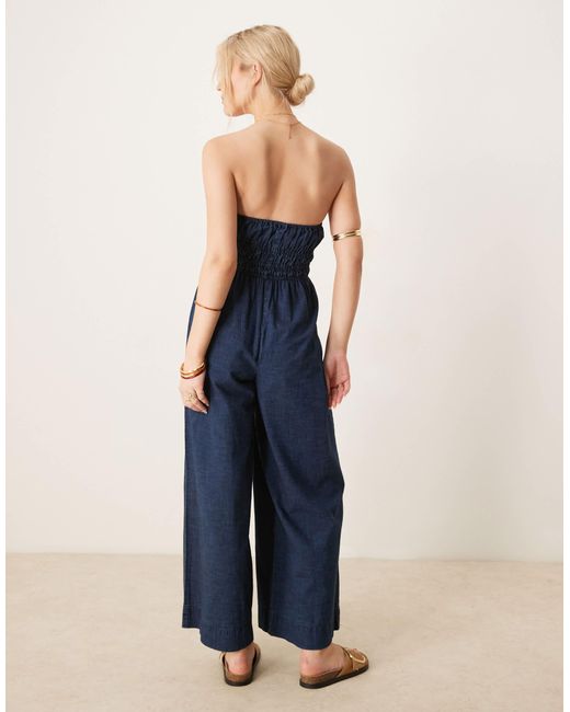 ASOS Blue – weicher, trägerloser jeans-jumpsuit mit raffung