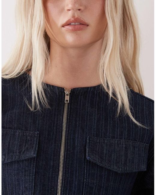 Collusion Blue – blaue, figurbetonte jeansjacke im 90er-stil mit tiefer taille und streifen, kombiteil