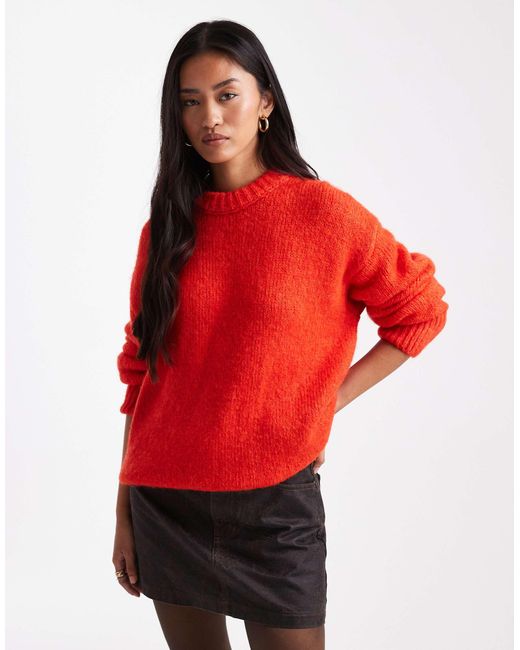 Pull oversize à col ras ASOS en coloris Red