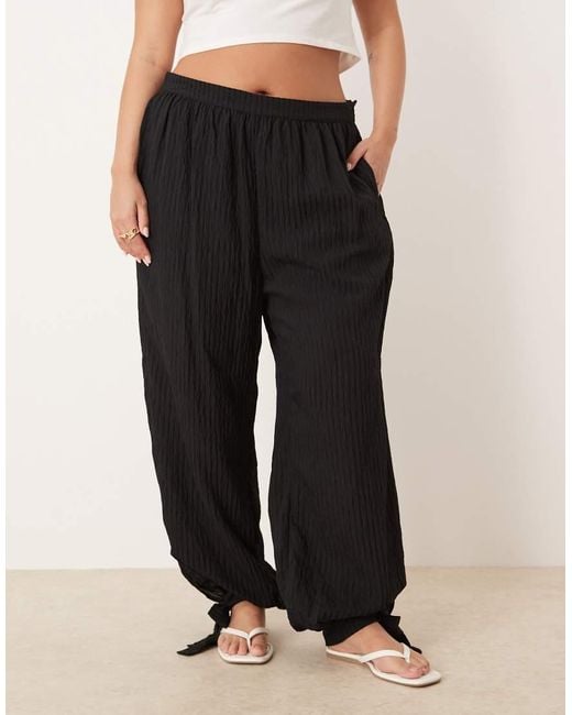 ASOS Curve in het Black