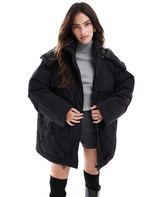 Str di Stradivarius in Black