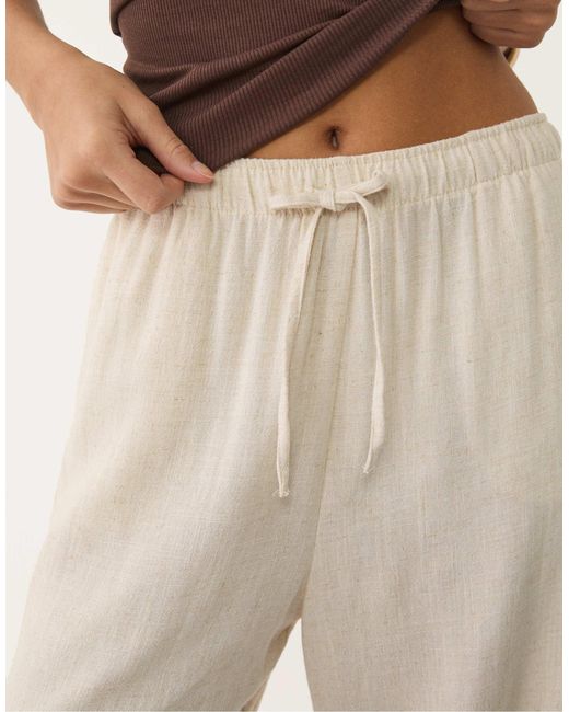 Stradivarius Natural Petite – weich fallende hose aus leinenmix