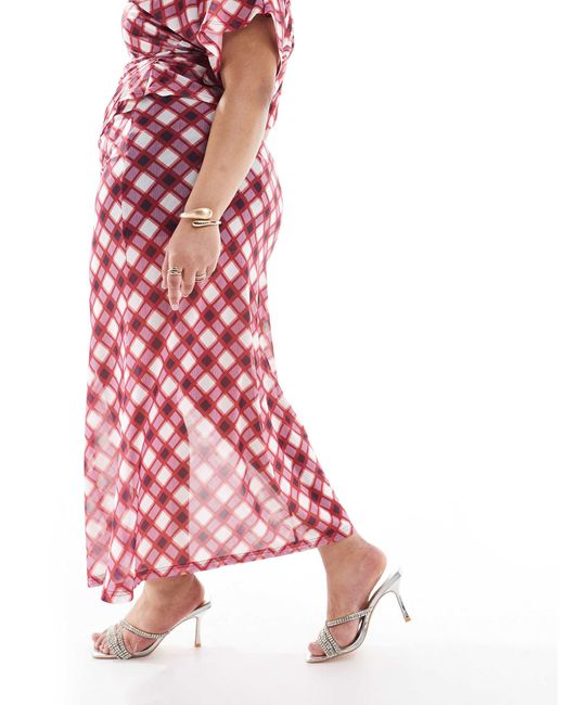 Exclusivité - plus - jupe longue d'ensemble en tulle froncée et torsadée - rouge à carreaux s Renee Studio en coloris Red