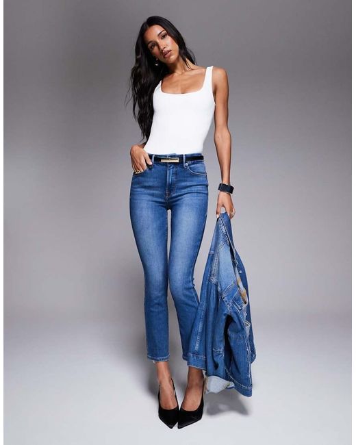 GOOD AMERICAN Blue Good Straight Light Cropped Compression Jeans