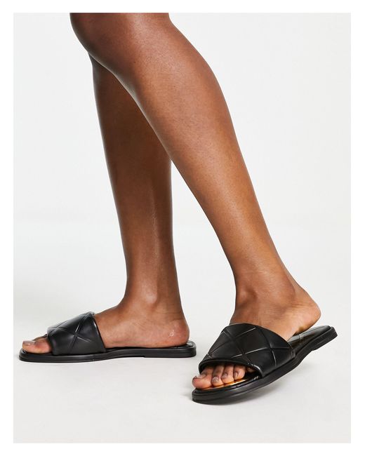 River Island Embossed Flat Sandal in Black | Lyst
