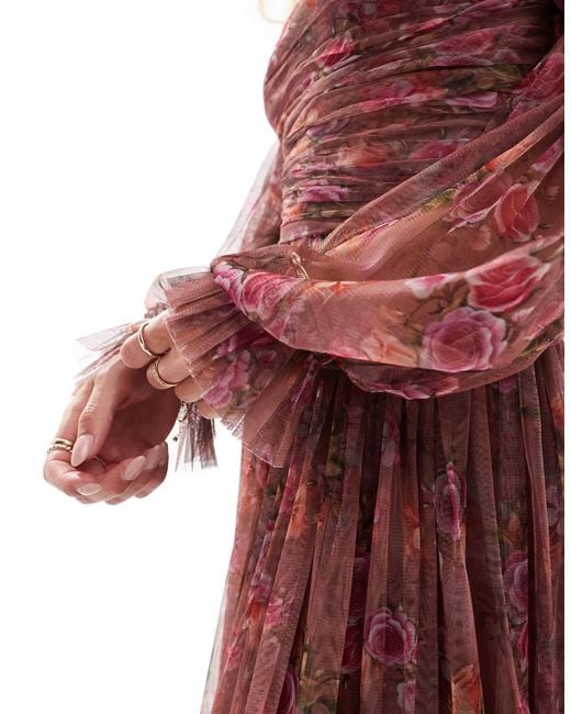 LACE & BEADS Red – langärmliges tüll-maxikleid