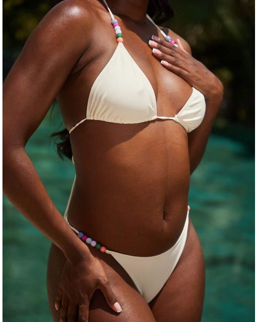 Top Bikini A Triangolo Color Crema Con Perline di South Beach in Green
