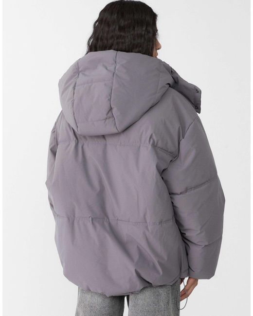Doudoune oversize à capuche Stradivarius en coloris Gray