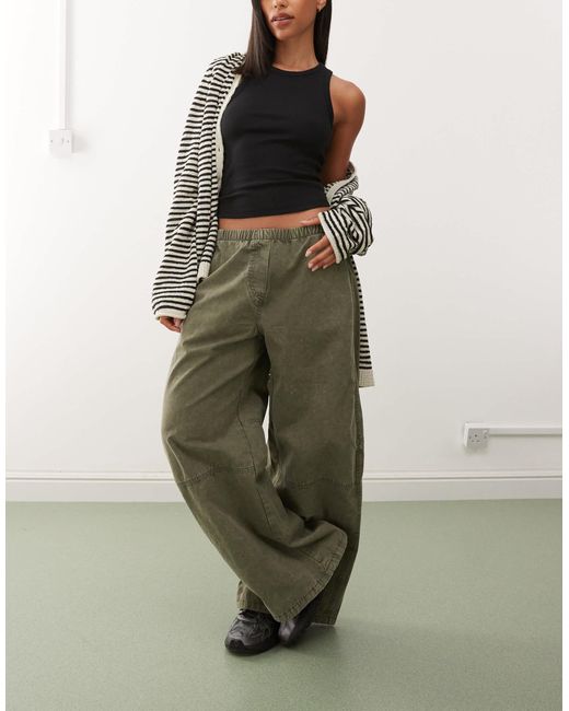 Pantalon ultra large à taille élastique - kaki délavé Weekday en coloris Green