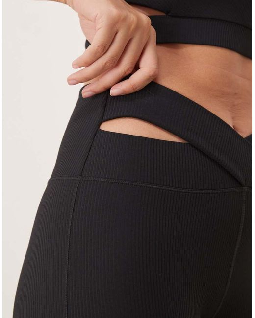 Pantalones De Campana Negros De Talle Alto Con Abertura De Canalé Dri-Fit Zenvy De Nike de color Blue