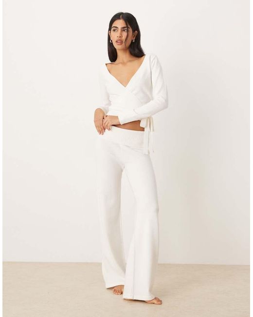 Hollister Natural Gilly Hicks Low Rise Straight Leg Cosy Trousers Co-ord
