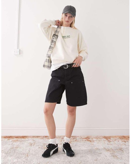 Shift di Obey in Natural