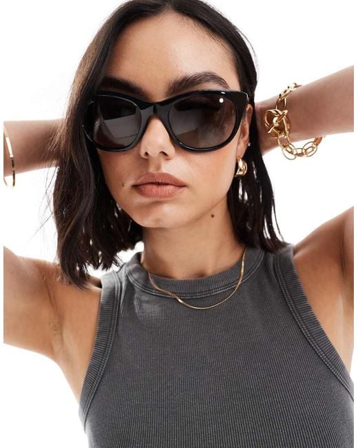 Ray-Ban Black Pointed Round Sunglasses