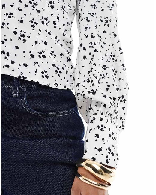 Glamorous White V-Neck Button Front Blouse