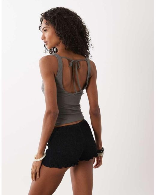 Motel Natural Ritala Frill Ruched Hot Pants