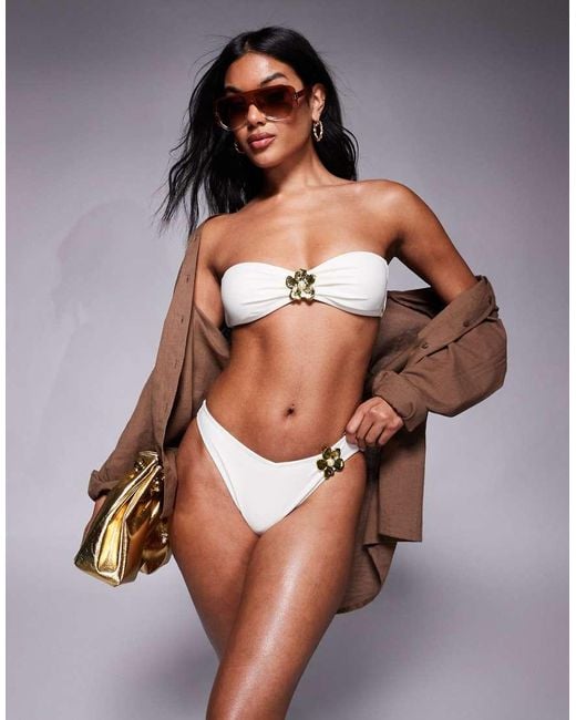 Slip Bikini Sgambati Color Crema Con Dettaglio di Candypants in White