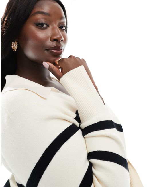 Pull rayé en maille à col ouvert - noir et blanc ONLY en coloris White