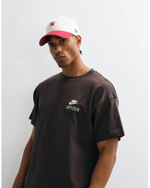 Nike Black Arts Club Graphic T-Shirt for men