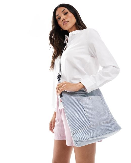 Levi's White Heritage Bucket Bag With Logo