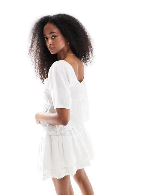 Wednesday's Girl White Puff Sleeve Broderie Blouse