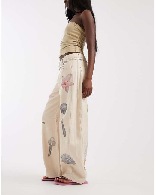 Muse Assembly Natural Bay Barrell Leg Graphic Jeans