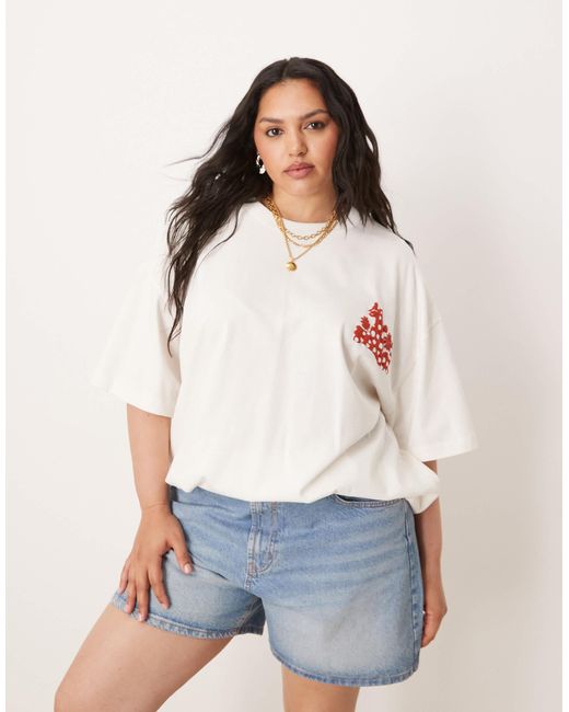 Asos design curve - t-shirt oversize avec imprimé léopards et fleurs - crème ASOS en coloris White