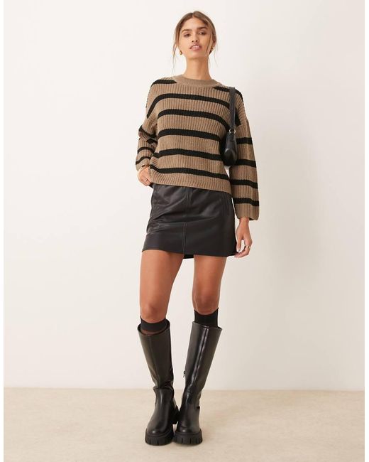 Maglione Nero E A Righe di Jdy in Brown
