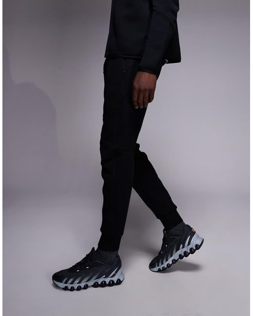 Nike Black Tech Fleece joggers for men
