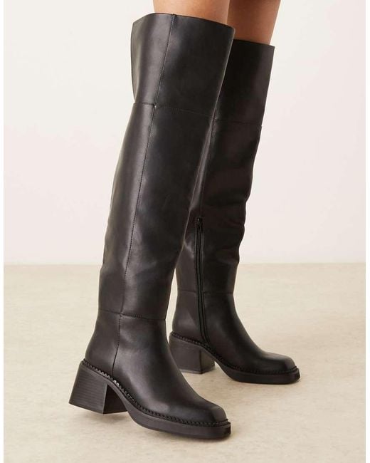 Botas Por Encima De La Rodilla Negras Con Suela Gruesa Kilian De ASOS de color Natural