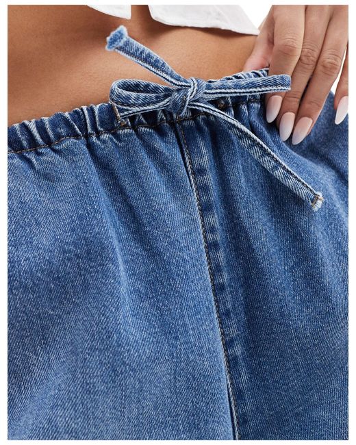Stradivarius Blue – str – e jeans mit elastischem bindegürtel und besonders weitem bein