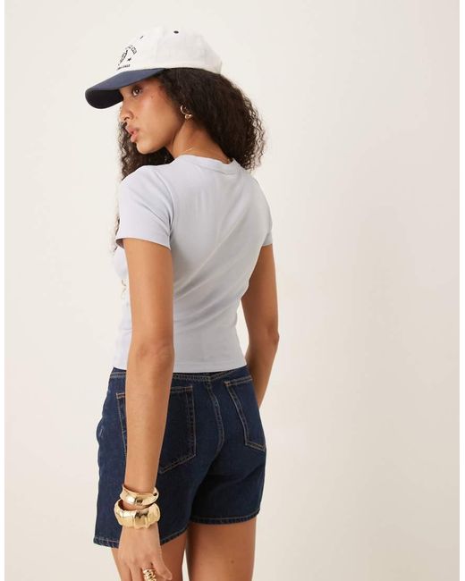 Gina Tricot Slim-Fit Top Met Korte Mouwen in het Blue