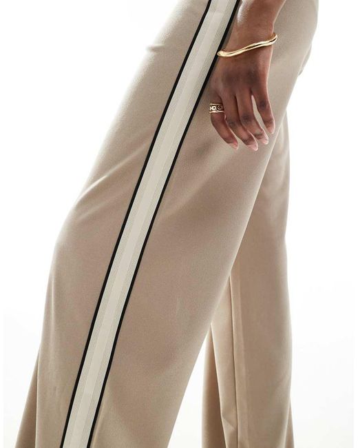 Pantaloni Con Fondo Ampio Color Fossile Con Riga Laterale di Vero Moda in Multicolor