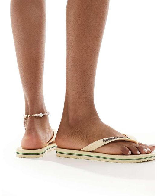 Havaianas Teenslippers Met Braziliaans Logo in het Brown