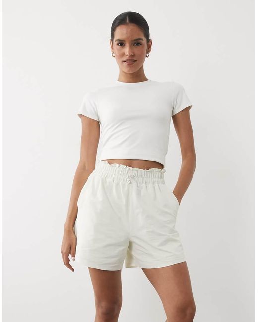 Sweaty Betty Natural Seersucker 6" Texture Shorts